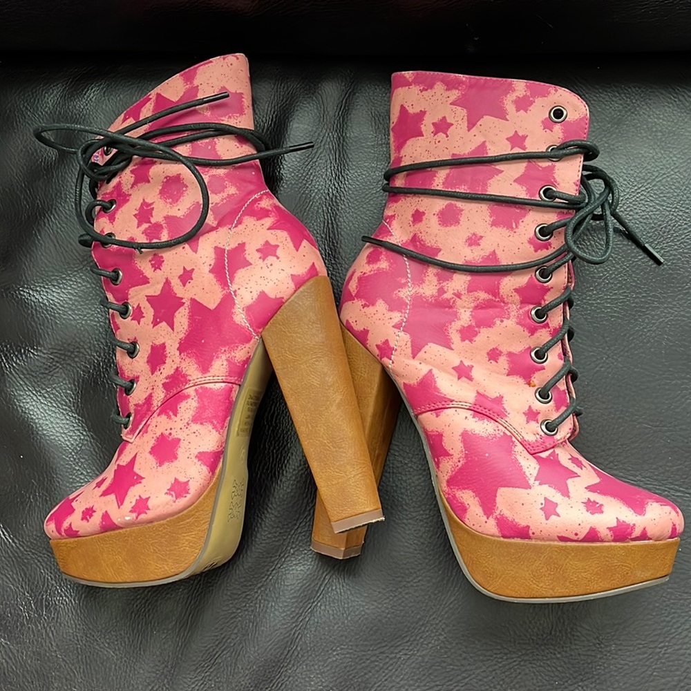 JF Pink Star Booties